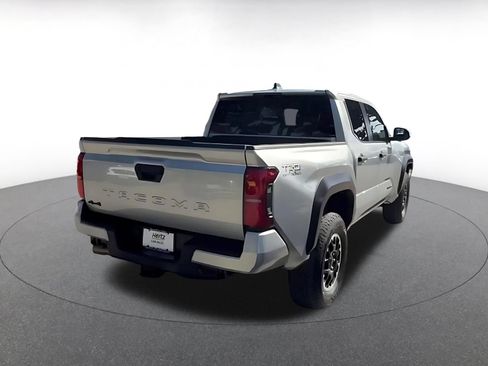 Used 2025 Toyota Tacoma TRD Off-Road AWD/4WD image 14