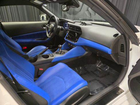 Used 2024 Nissan Z Performance w/ Floor Mat Package RWD image 35