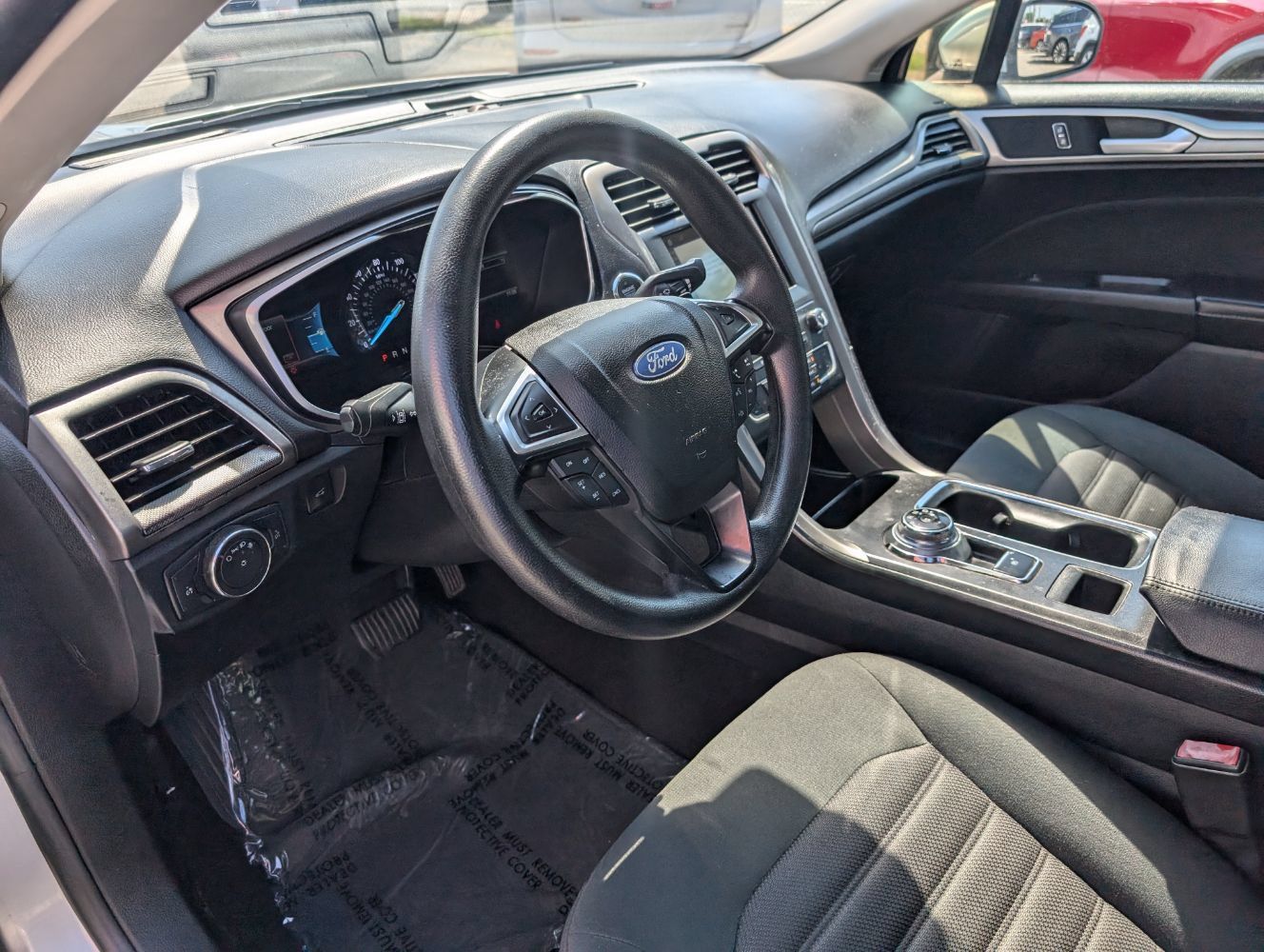 Used 2019 Ford Fusion SE AWD/4WD image 12