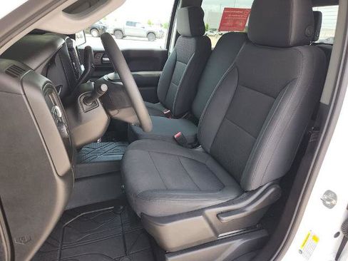 Used 2020 Chevrolet Silverado 1500 Custom w/ Custom Value Package image 18