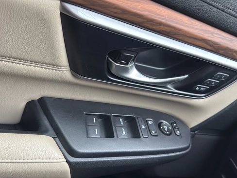 Used 2018 Honda CR-V Touring image 22