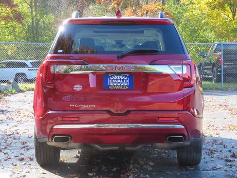 Used 2023 GMC Acadia Denali w/ Denali Ultimate Package image 19