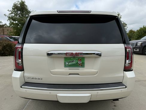 Used 2015 GMC Yukon Denali w/ Touring Package image 5