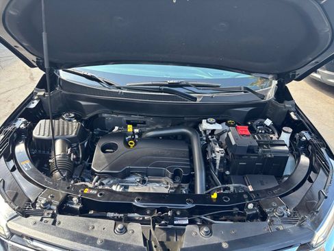 Used 2025 Chevrolet Equinox LT FWD image 27