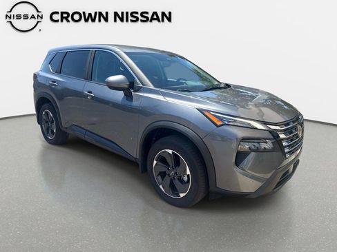 Certified 2026 Nissan Rogue SV w/ Cold Weather Package FWD image 11