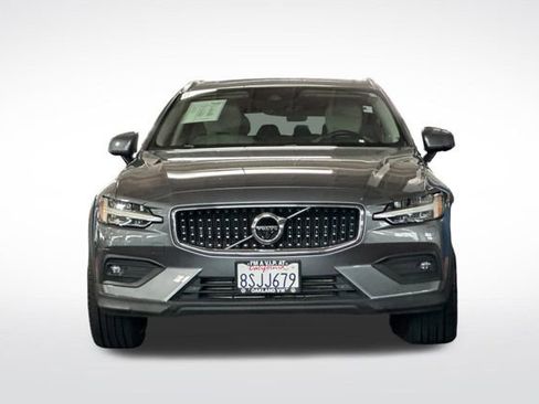 Used 2020 Volvo V60 T5 Cross Country w/ Protection Package Premier AWD/4WD image 10