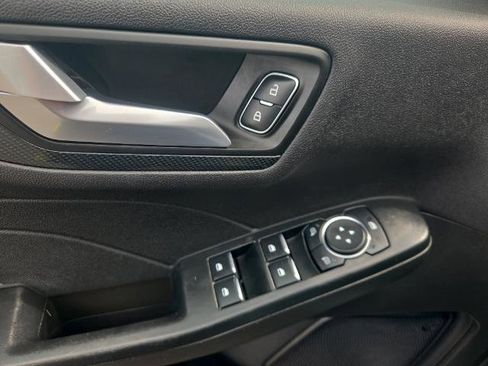 Certified 2024 Ford Escape ST-Line AWD/4WD image 18