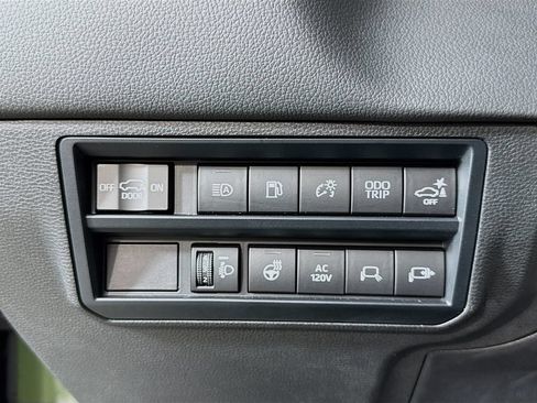 Used 2023 Toyota Sequoia SR5 w/ SR5 Premium Package AWD/4WD image 17