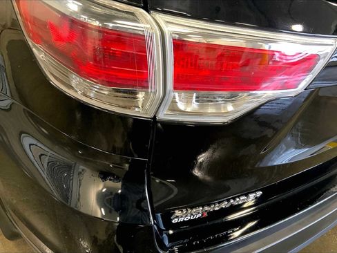 Used 2016 Toyota Highlander XLE AWD/4WD image 28