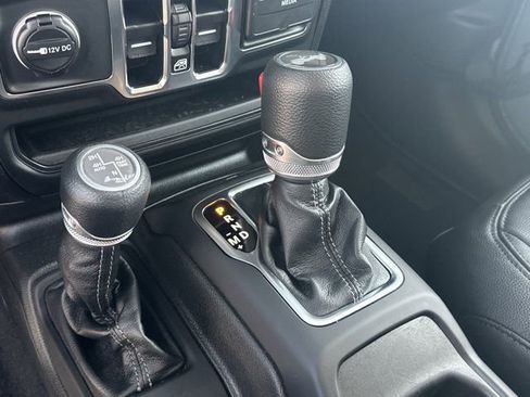 Certified 2025 Jeep Wrangler Unlimited Sahara AWD/4WD image 29