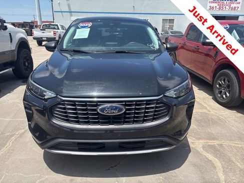 Used 2025 Ford Escape Active AWD/4WD image 5