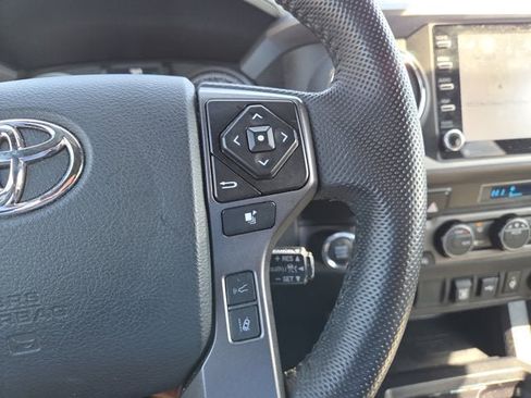 Used 2023 Toyota Tacoma TRD Sport image 19