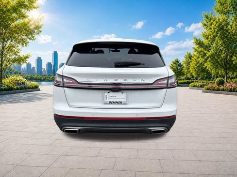 Certified 2023 Lincoln Nautilus Reserve AWD/4WD image 5