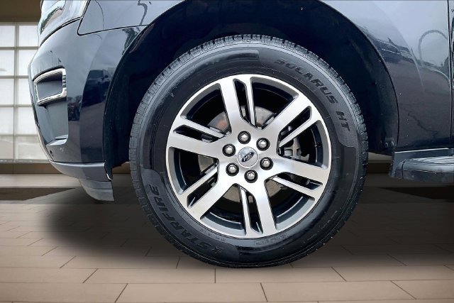 Used 2023 Ford Expedition Max Limited AWD/4WD image 9