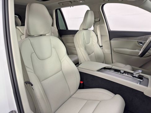 Used 2024 Volvo XC90 T8 Ultimate w/ Protection Package Premier image 39