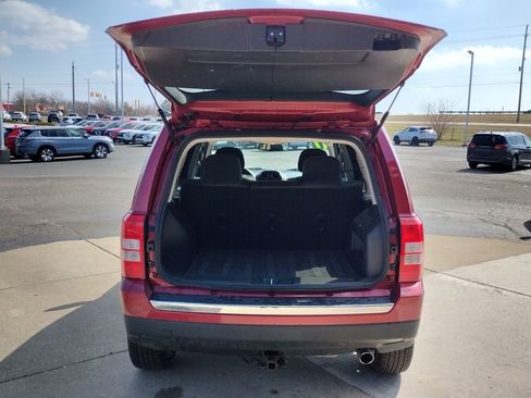 Used 2017 Jeep Patriot High Altitude image 15