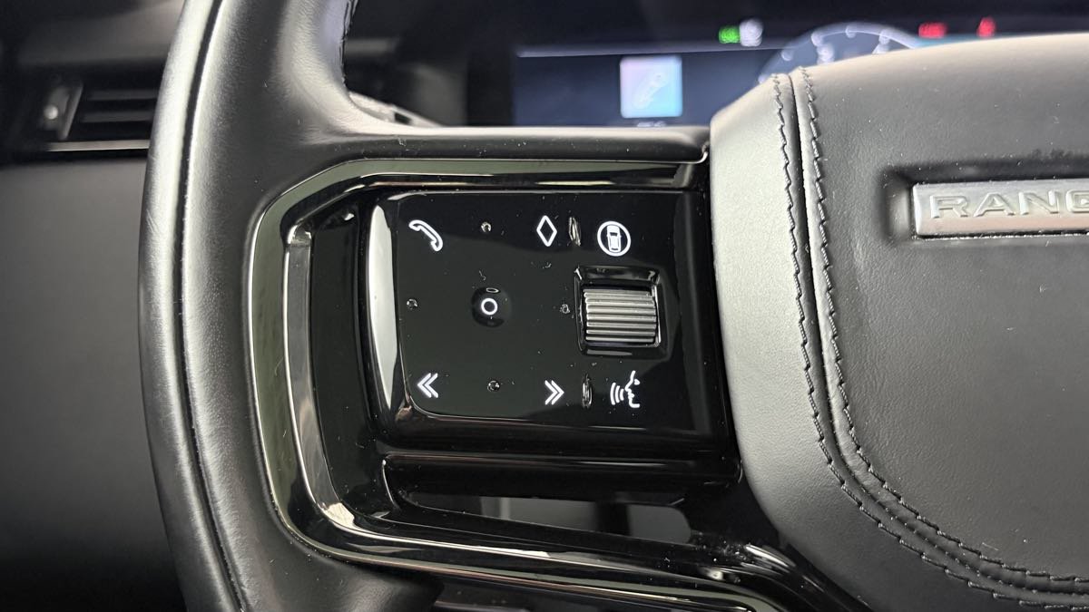 Used 2025 Land Rover Range Rover Velar Dynamic SE AWD/4WD image 19