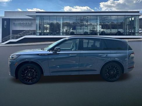 New 2026 Lincoln Aviator Reserve w/ Luxury Package AWD/4WD image 4