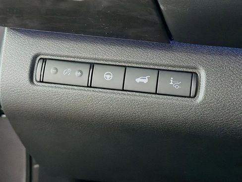 New 2026 Nissan Pathfinder Platinum AWD/4WD image 10