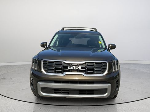 Used 2023 Kia Telluride S AWD/4WD image 4