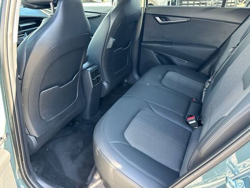 Certified 2023 Kia Niro Wind w/ Wind Preserve Package FWD image 18