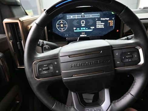 Used 2025 GMC Hummer EV 3X w/ Extreme Off-Road Package AWD/4WD image 8