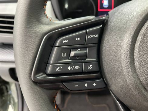 Certified 2025 Subaru Crosstrek 2.5i Limited w/ Crosstrek Mirror Package image 15