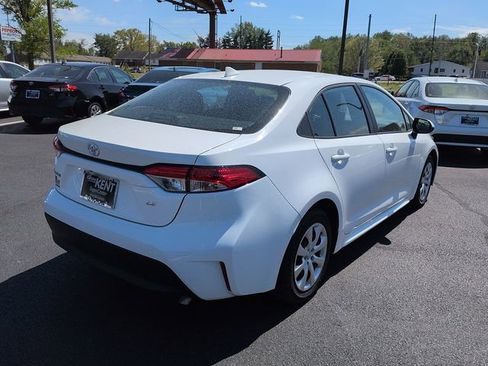 Certified 2025 Toyota Corolla LE FWD image 7