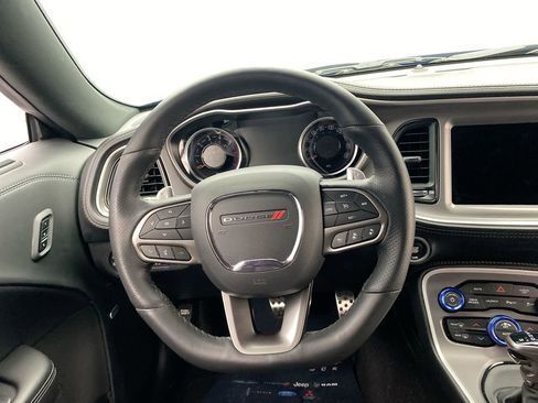 Used 2022 Dodge Challenger R/T Scat Pack RWD image 16