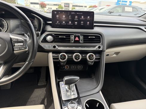Used 2022 Genesis G70 2.0T AWD/4WD image 31