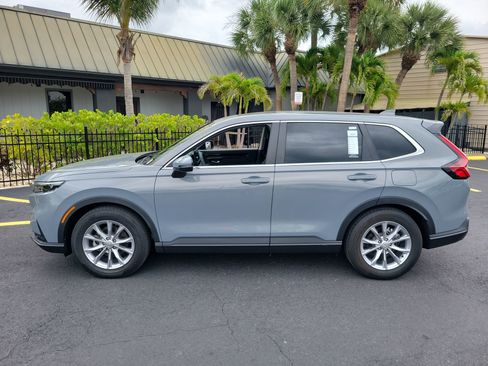 Used 2024 Honda CR-V EX-L image 9