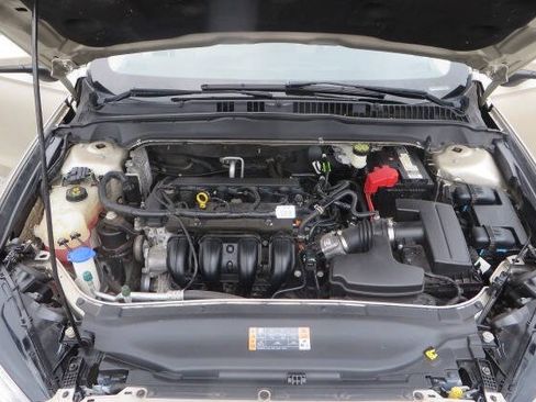 Used 2017 Ford Fusion S FWD image 10