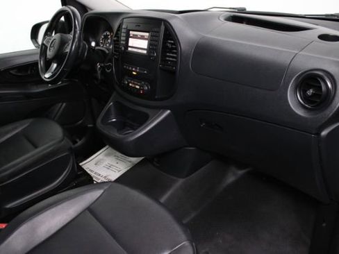 Used 2019 Mercedes-Benz Metris Passenger image 23