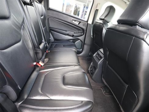 Certified 2022 Ford Edge Titanium image 20