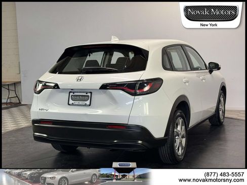 Used 2023 Honda HR-V LX image 12