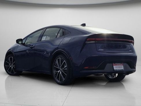 New 2026 Toyota Prius XLE image 21