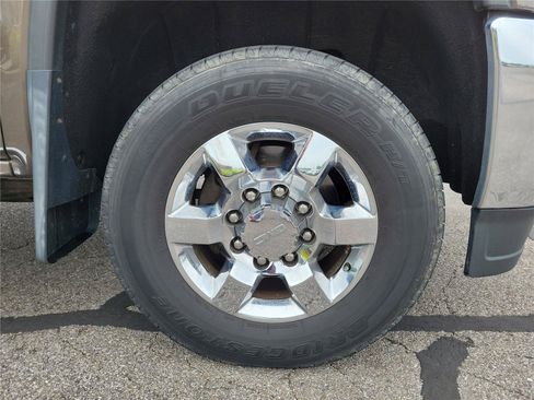 Used 2015 GMC Sierra 2500 SLT w/ Snow Plow Prep Package AWD/4WD image 5