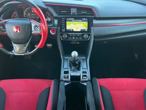 Used 2019 Honda Civic Type R image 4