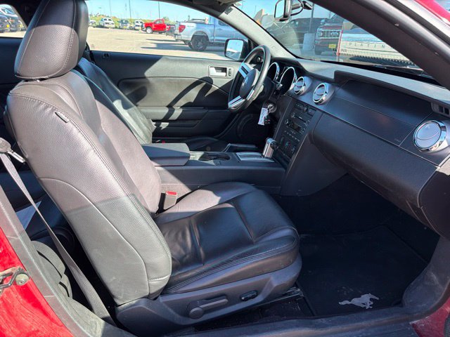 Used 2008 Ford Mustang Premium RWD image 12