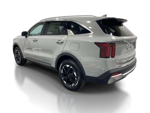 New 2026 Kia Sorento S AWD/4WD image 2