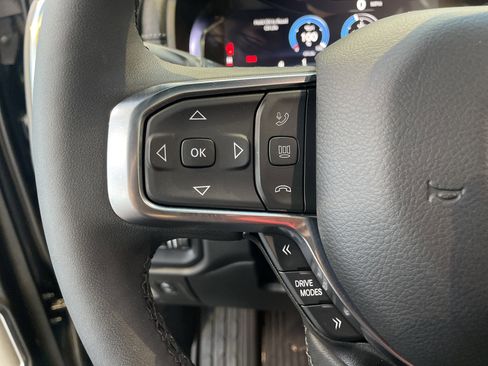 Used 2025 RAM 1500 Laramie w/ Night Edition image 19