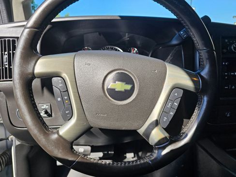 Used 2018 Chevrolet Express 3500 Extended w/ Driver Convenience Package image 11