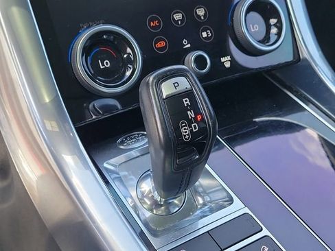 Used 2020 Land Rover Range Rover Sport HSE image 29