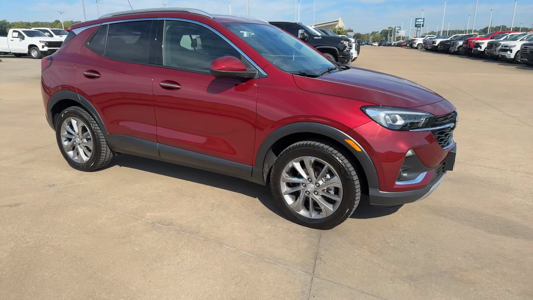 Used 2022 Buick Encore GX Essence w/ Experience Buick Package AWD/4WD image 3