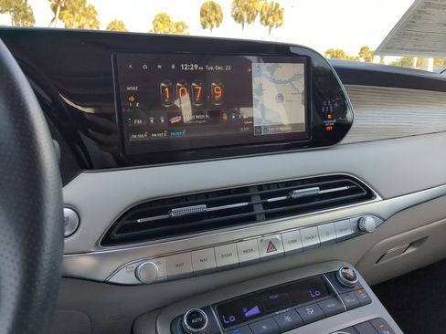 Used 2022 Hyundai Palisade Calligraphy image 22