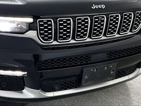 Used 2021 Jeep Grand Cherokee L Summit w/ Luxury Tech Group V image 38