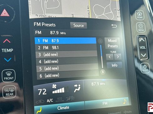 Used 2021 Toyota Prius Prime XLE FWD image 21