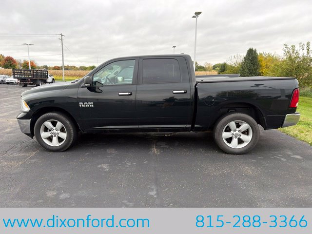 Used 2017 RAM 1500 Classic SLT w/ Luxury Group AWD/4WD image 2