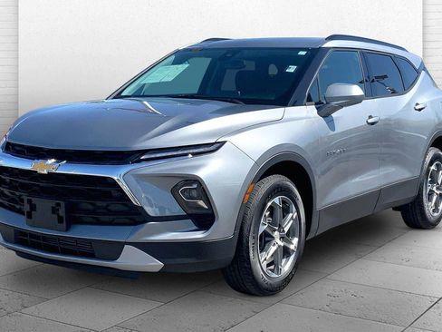 Used 2025 Chevrolet Blazer LT w/ Convenience Package AWD/4WD image 10