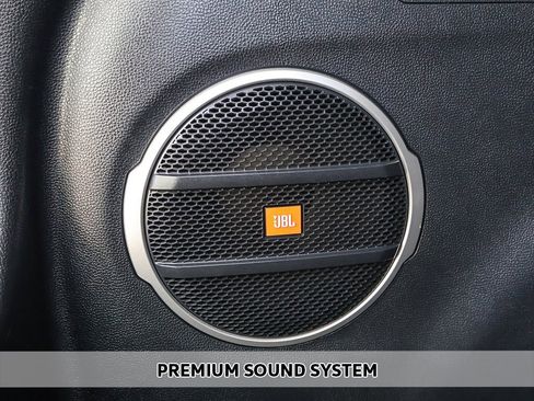 Used 2023 Toyota Corolla Cross XLE w/ Convenience Package image 4